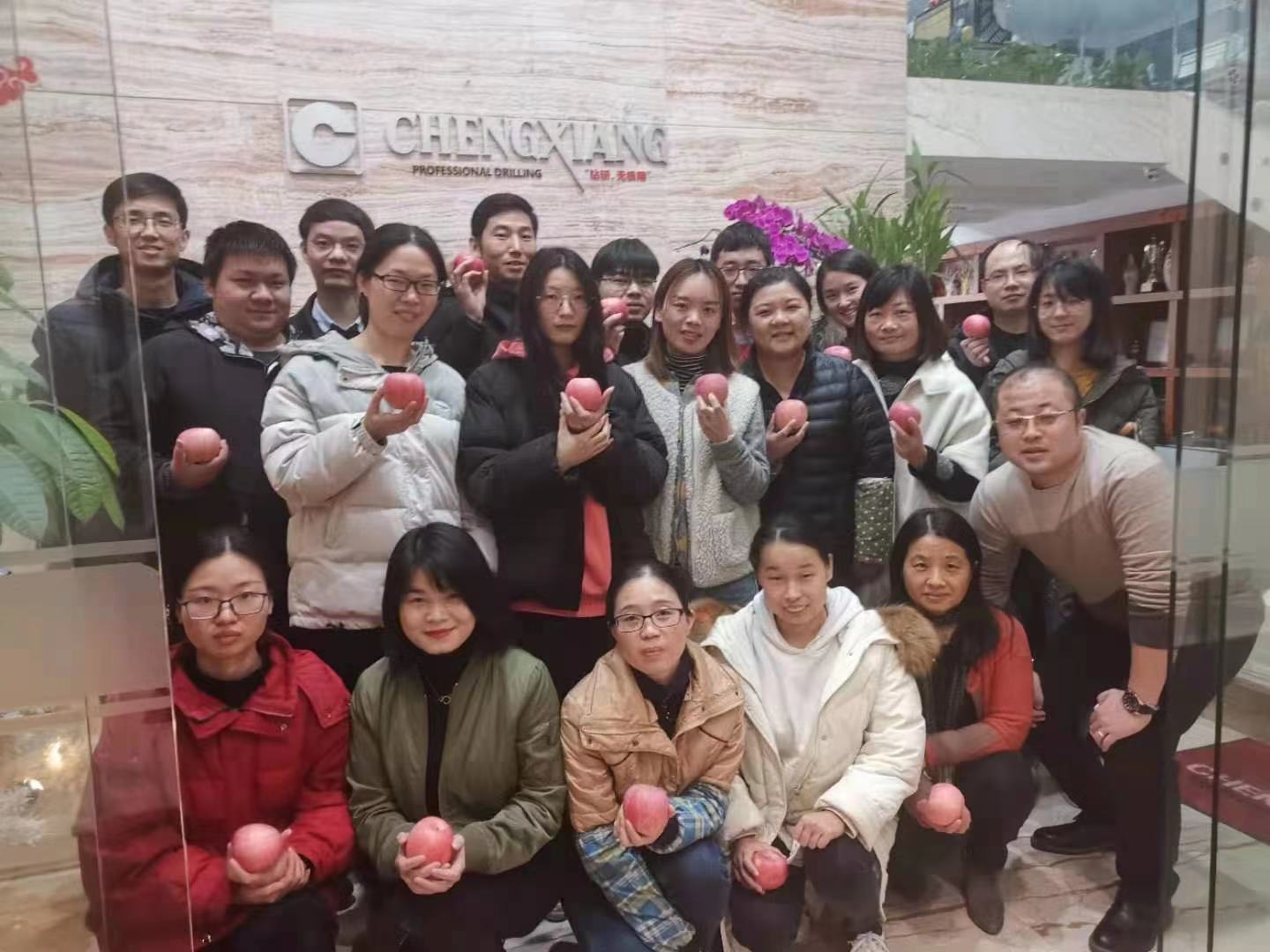 風勁帆滿圖新志，砥礪奮進正此時